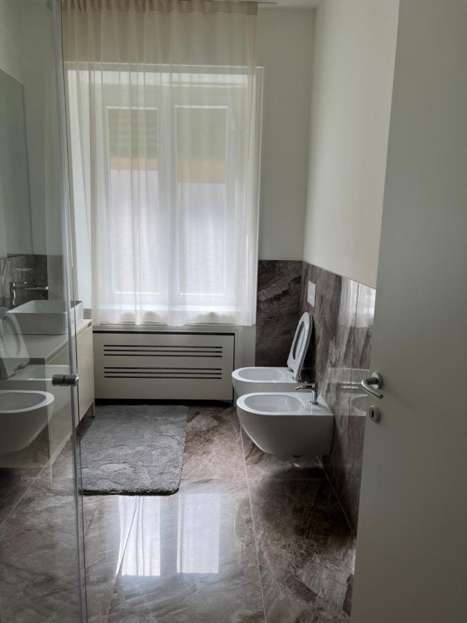 Milano: Bellissimo Appartamento In Pieno Centro Exterior photo