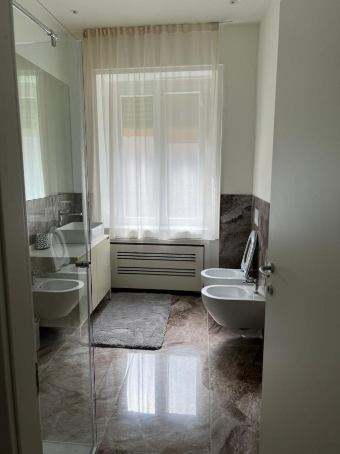 Milano: Bellissimo Appartamento In Pieno Centro Exterior photo
