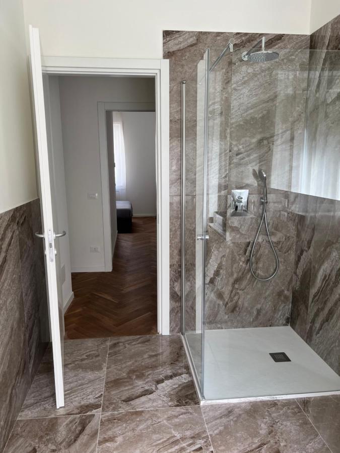 Milano: Bellissimo Appartamento In Pieno Centro Exterior photo